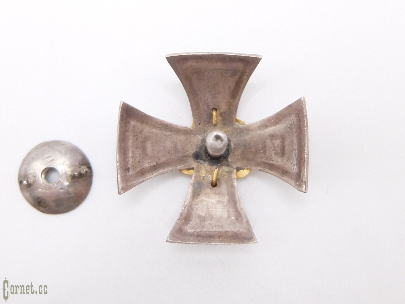 Badge of Guards crew