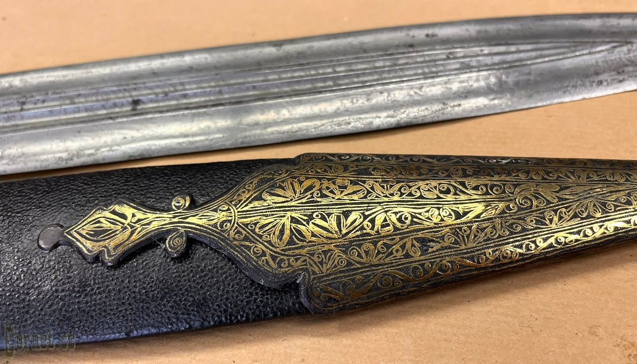 Armenian dagger with gold inlay