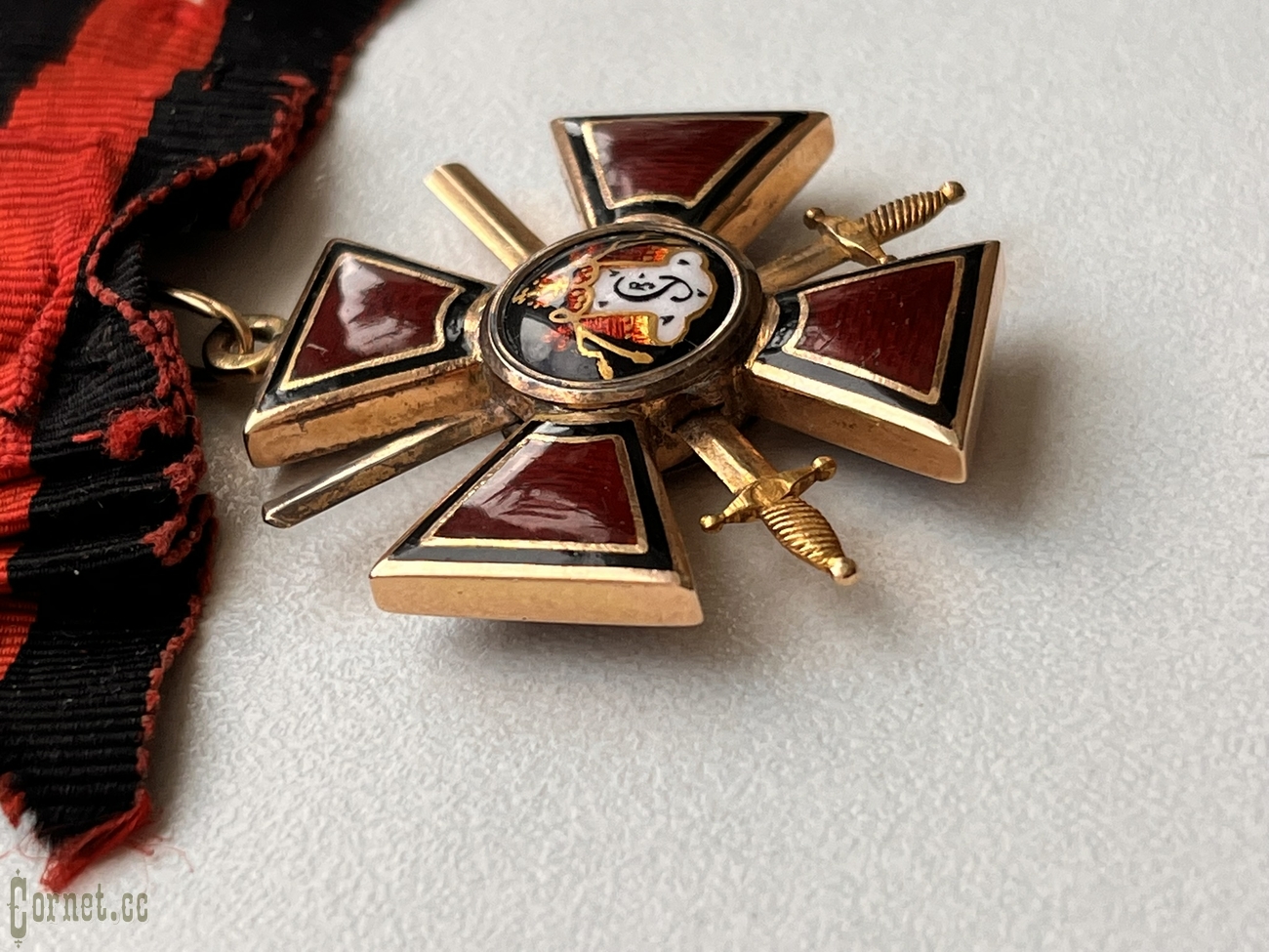 Знак ордена Св. Владимира 4-й степени с мечами "А.Р."