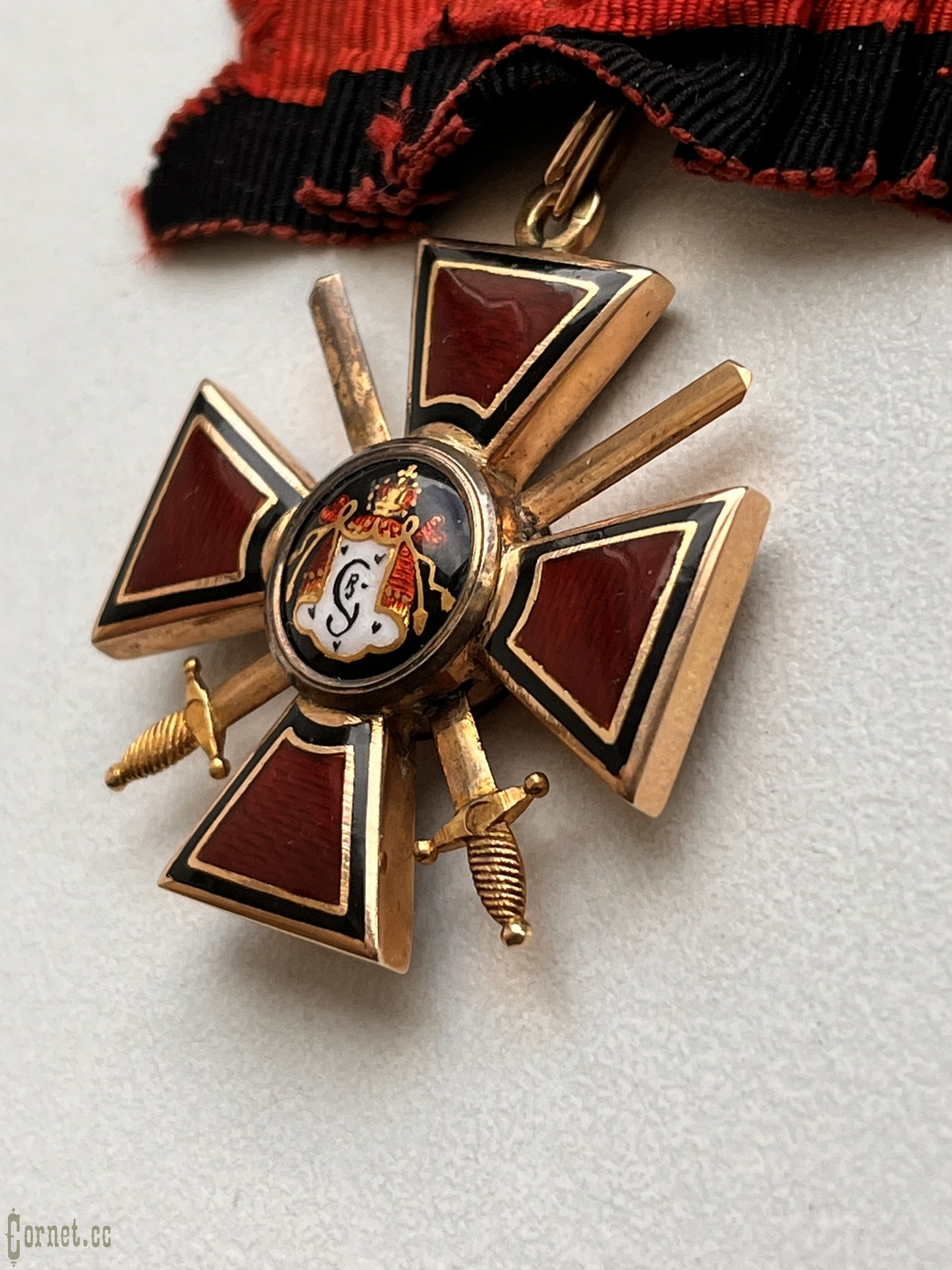 Знак ордена Св. Владимира 4-й степени с мечами "А.Р."