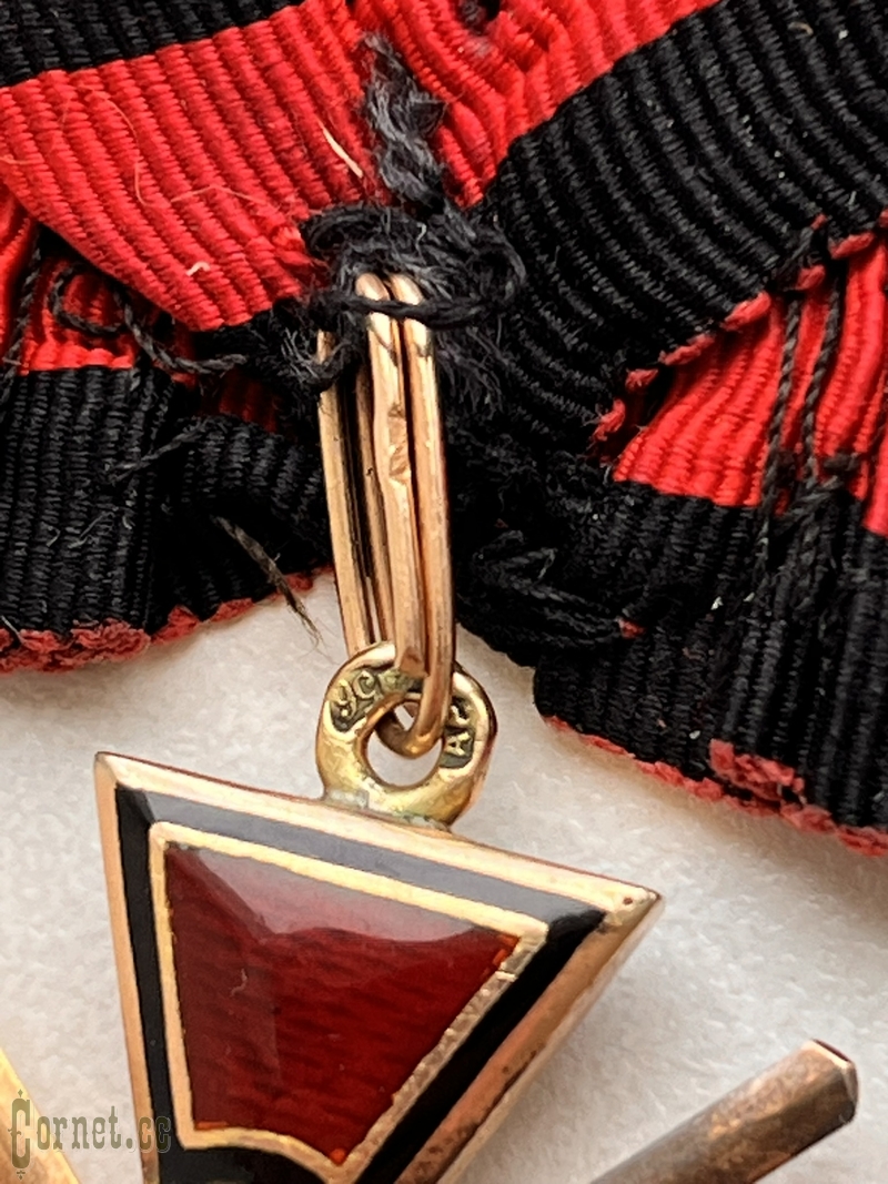 Знак ордена Св. Владимира 4-й степени с мечами "А.Р."