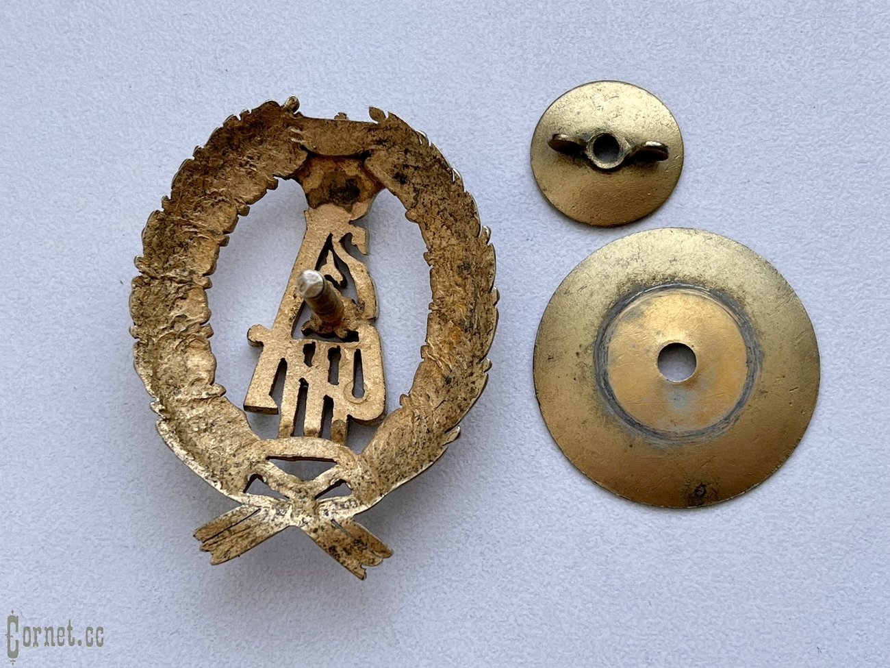 Знак за службу в частях Е.И.В. при Александре III