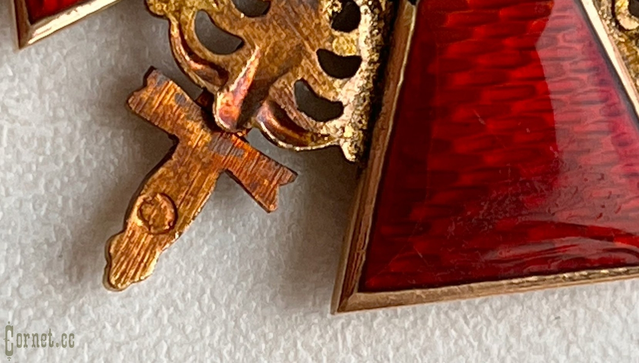 Знак ордена Св. Анны 2-й степени с мечами "ВД"