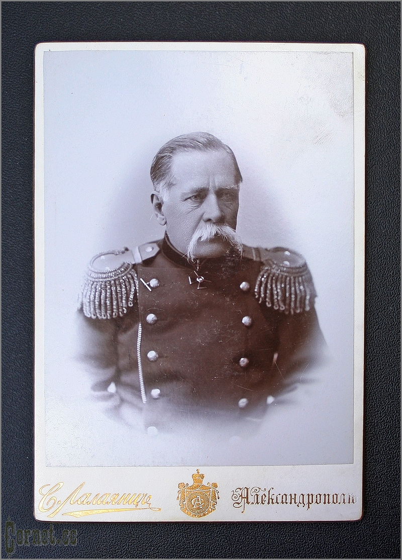 Photograph  of the lieutenant colonel