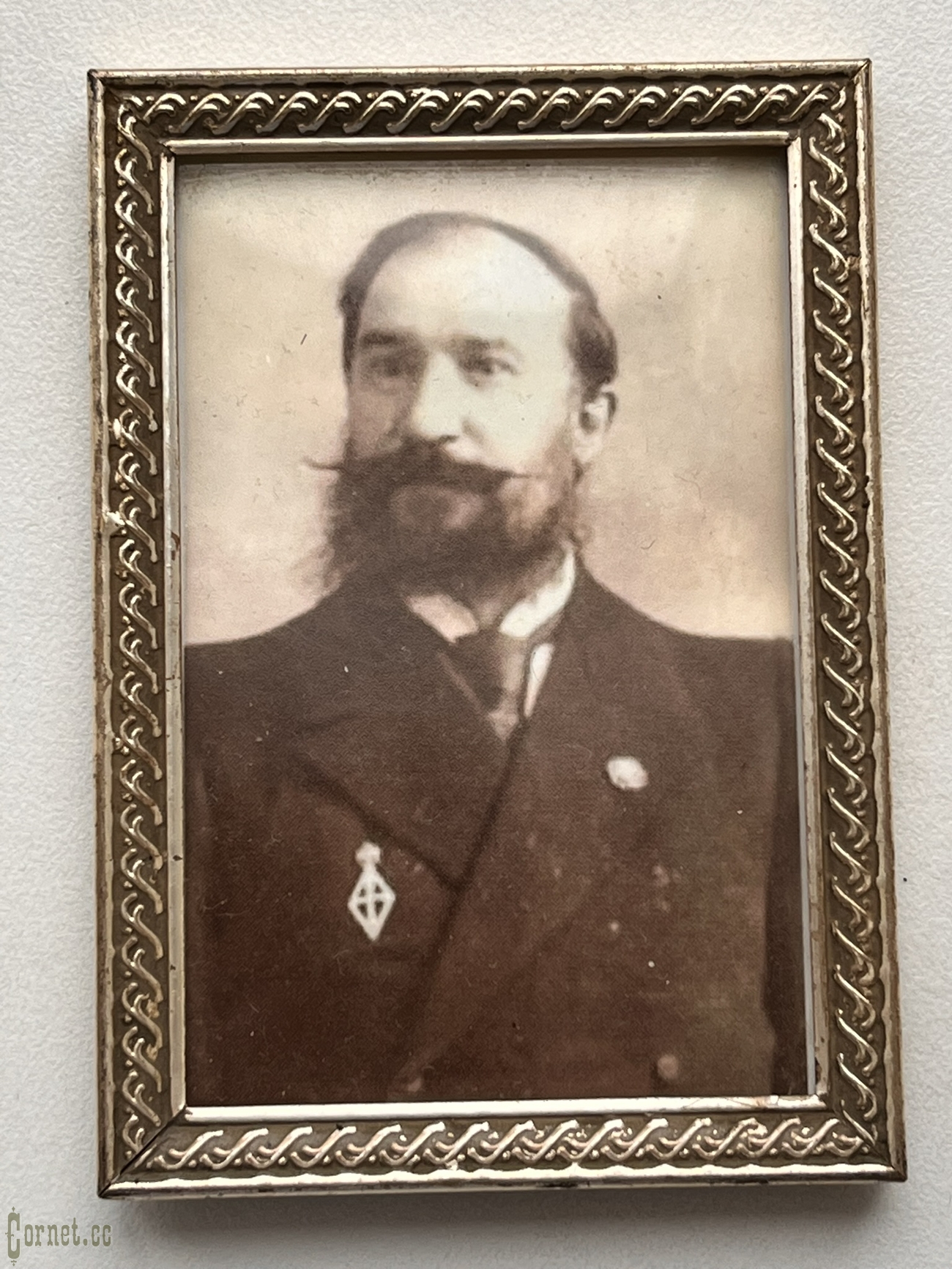 Знак для лиц окончивших Государственные Университеты