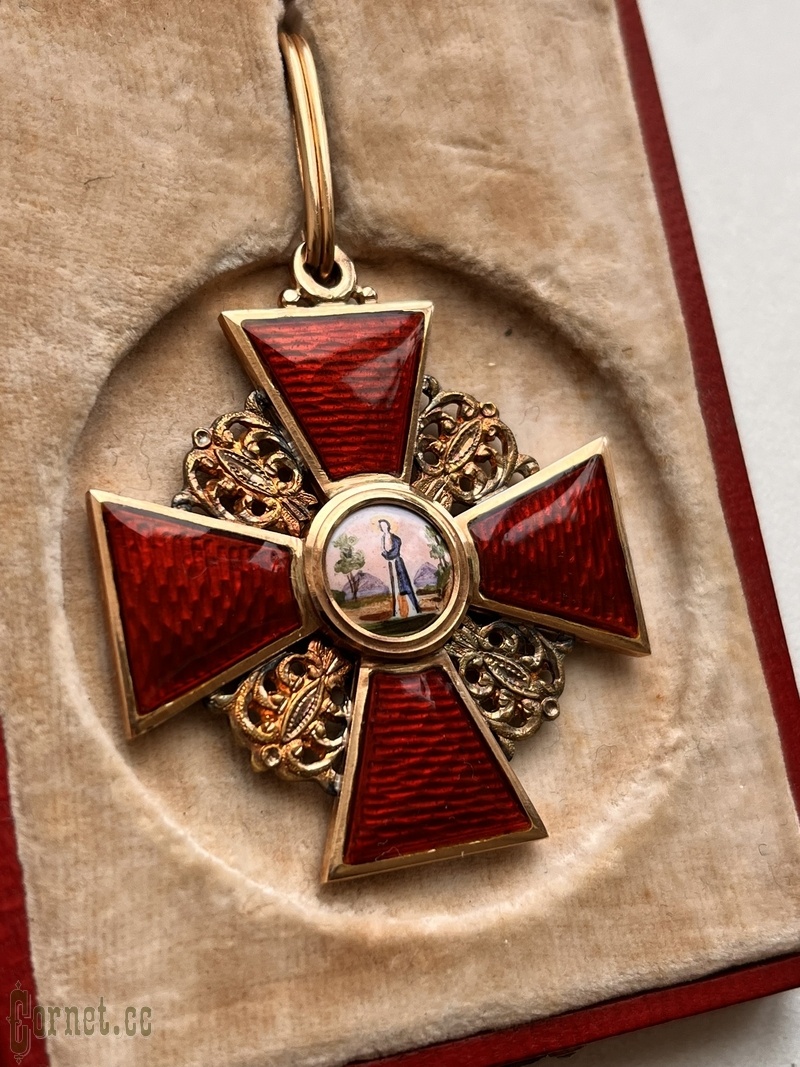 Знак ордена Св. Анны 2-й степени "АК" в футляре