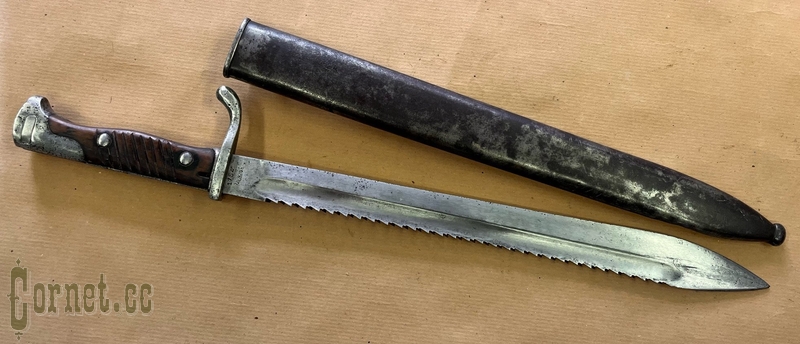 Bayonet of the 1898/1905 model with a saw