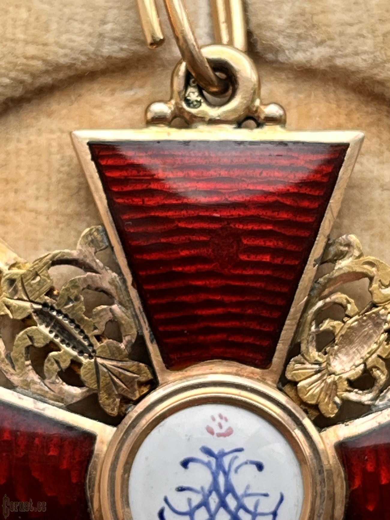 Знак ордена Св. Анны 2-й степени с мечами в футляре "IK"