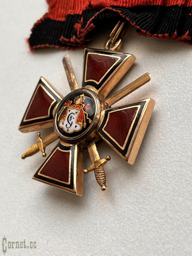 Знак ордена Св. Владимира 4-й степени с мечами "А.Р."
