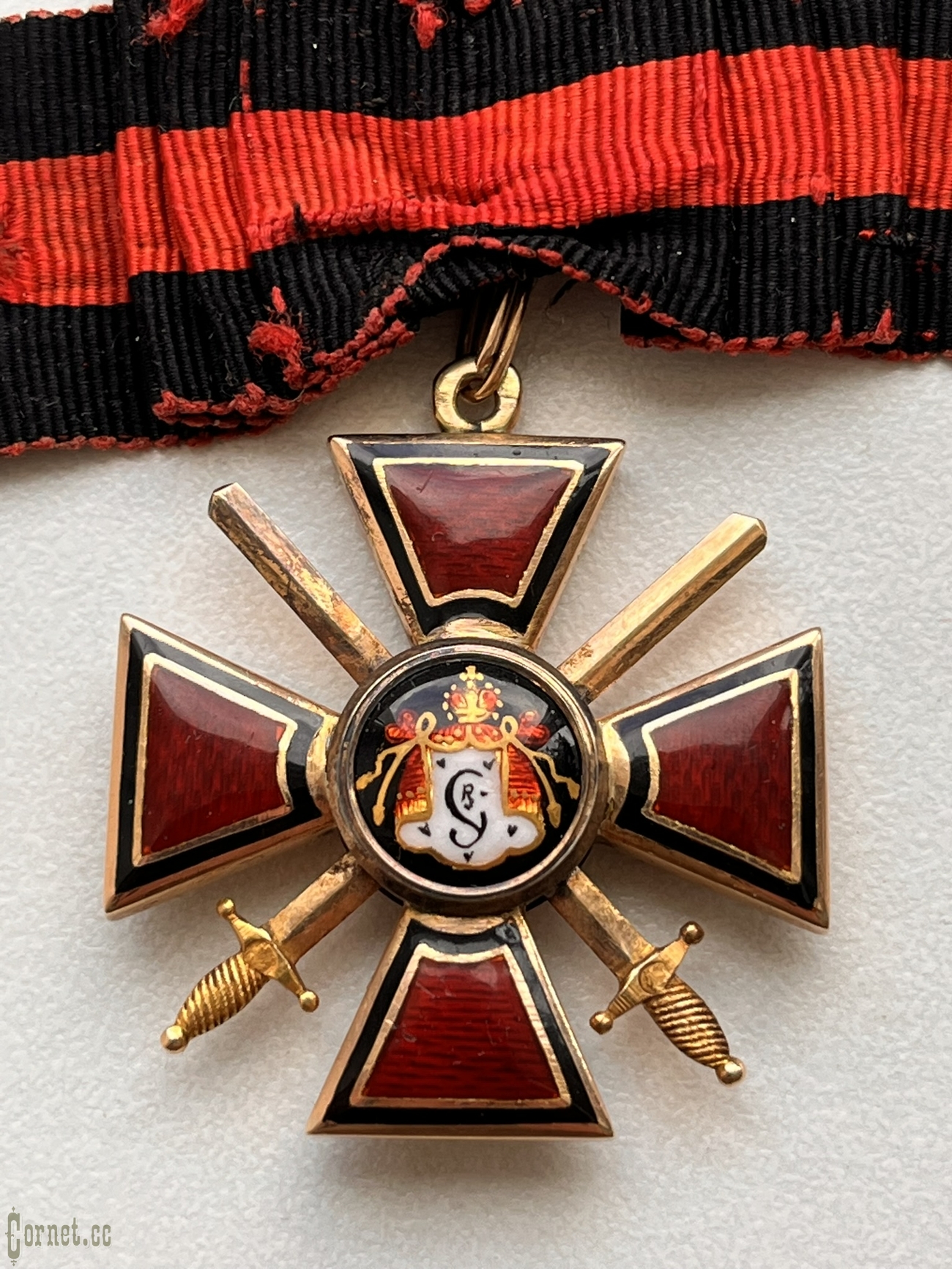 Знак ордена Св. Владимира 4-й степени с мечами "А.Р."