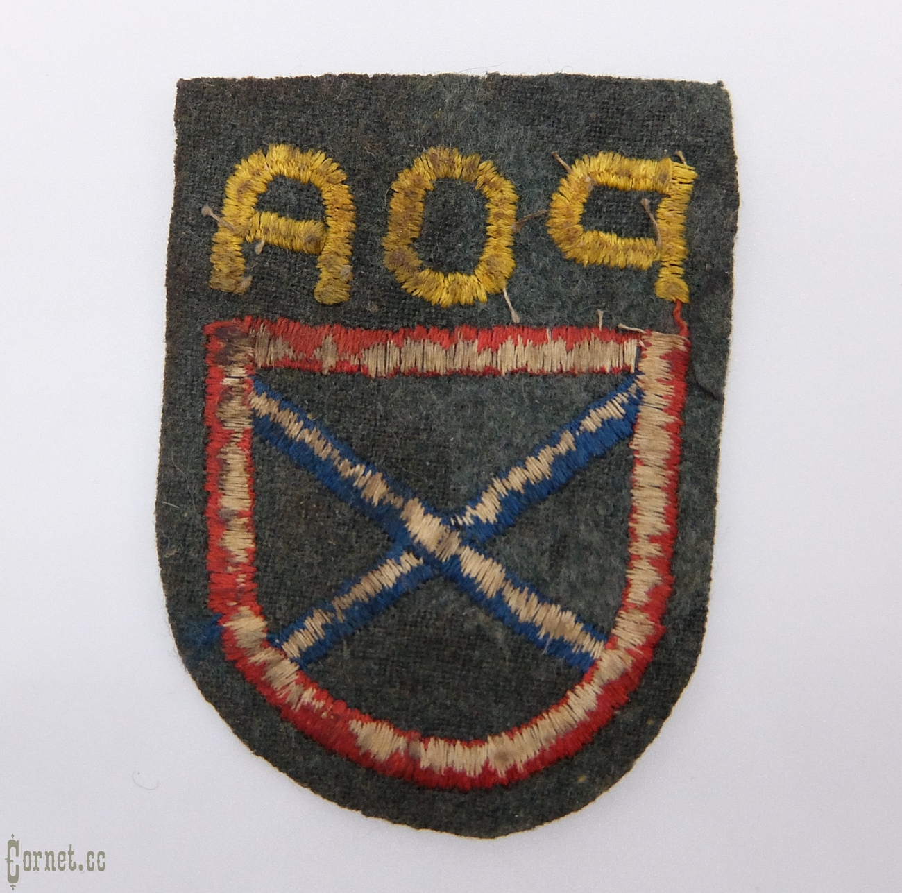 Emblem on a sleeve of a uniform of ROA.