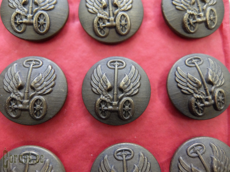 Buttons of officers and lower ranks of RIA automobile units.