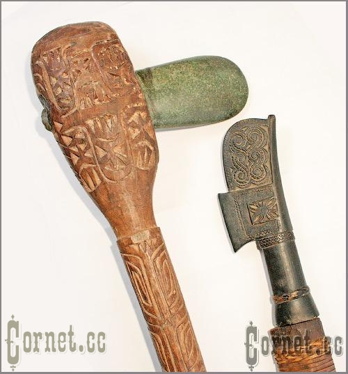 Каменный топор и этнический нож