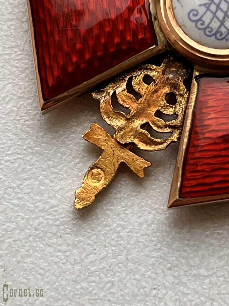 Знак ордена Св. Анны 2-й степени с мечами "ВД"