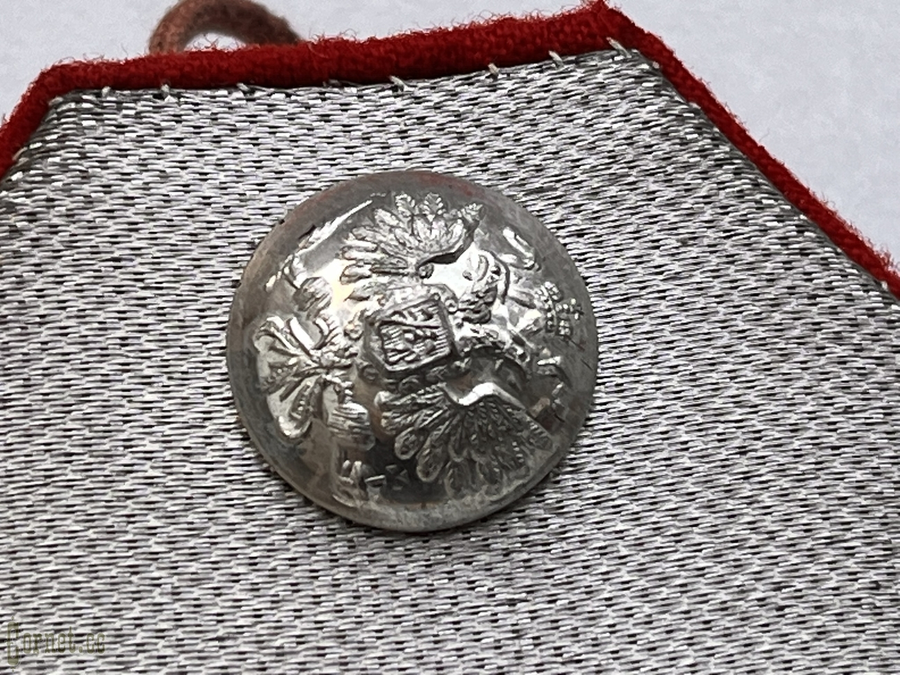 Guards Lieutenant Colonel's epaulettes with a case.