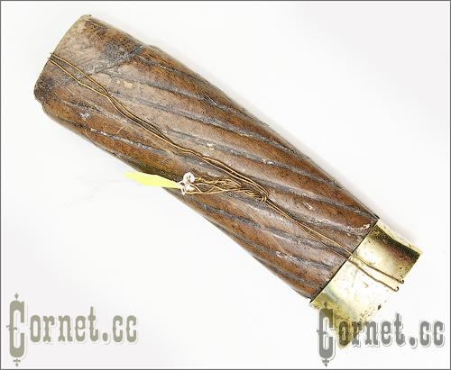 The wooden handle 