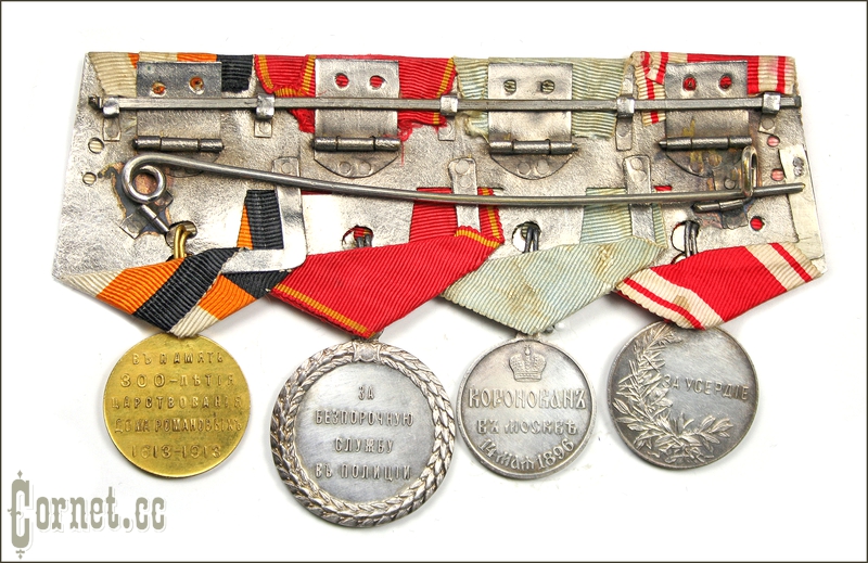 Award set with medals of the police rank.