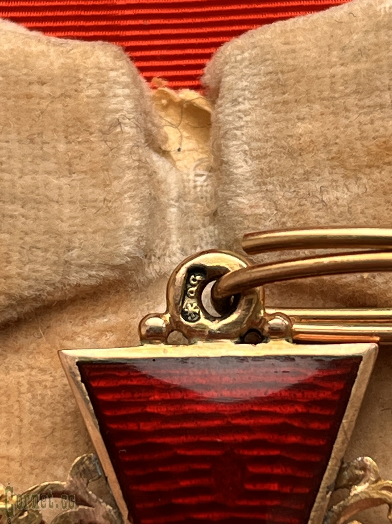 Знак ордена Св. Анны 2-й степени с мечами в футляре "IK"