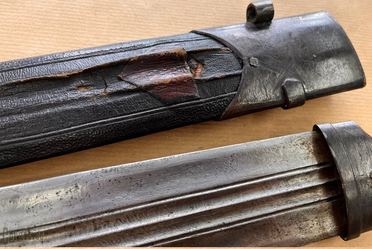 Armenian dagger with gold inlay